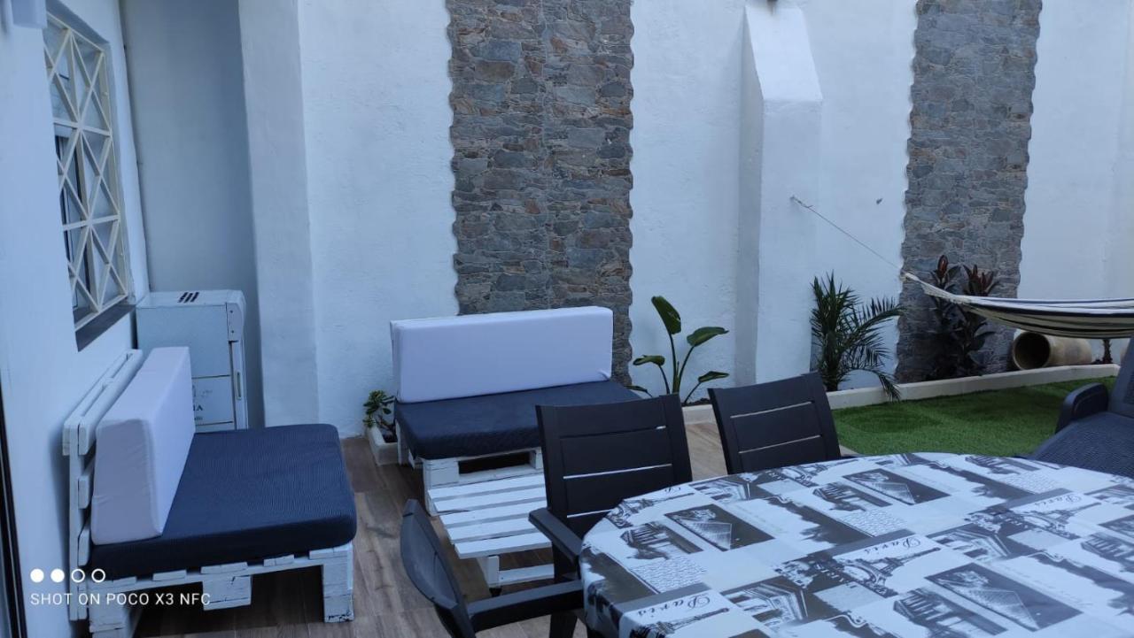 Appartement Malvarosa Beach Private Garden à Valence Extérieur photo