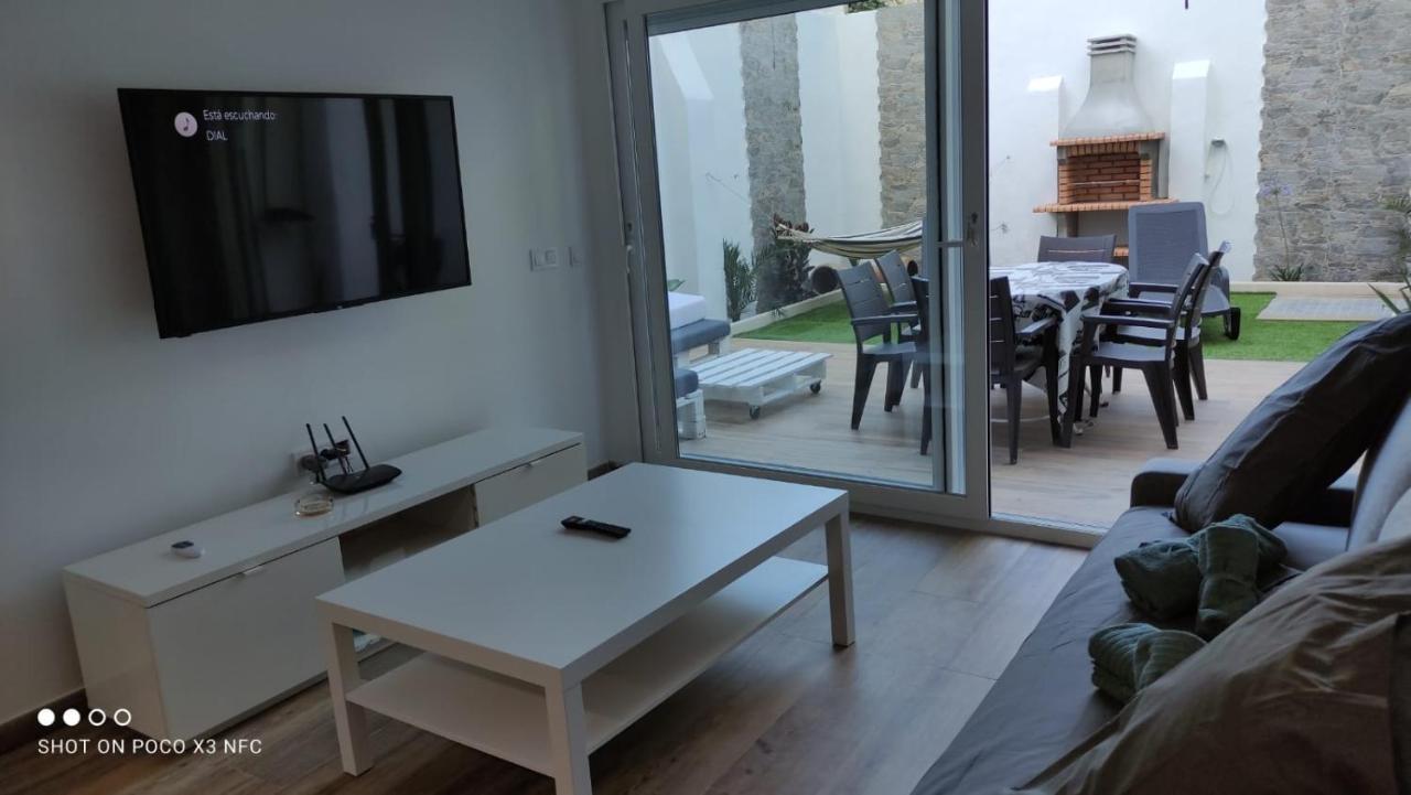 Appartement Malvarosa Beach Private Garden à Valence Extérieur photo