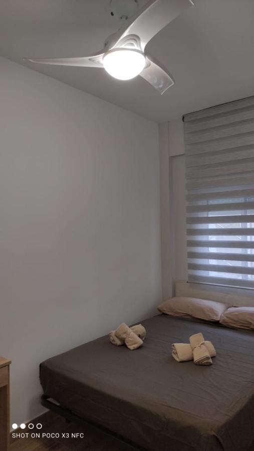 Appartement Malvarosa Beach Private Garden à Valence Extérieur photo